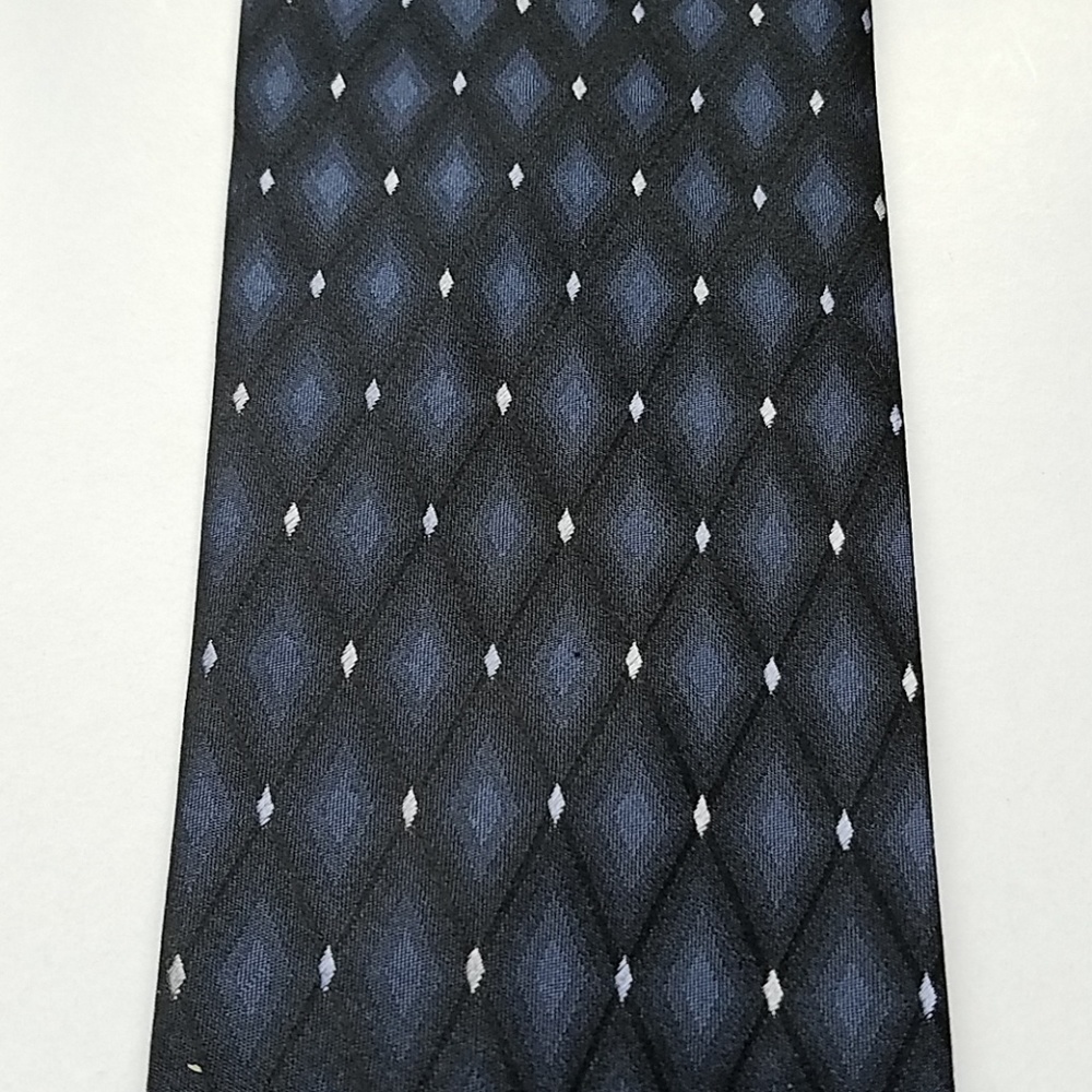 George Neck Tie - Picture 3 of 4
